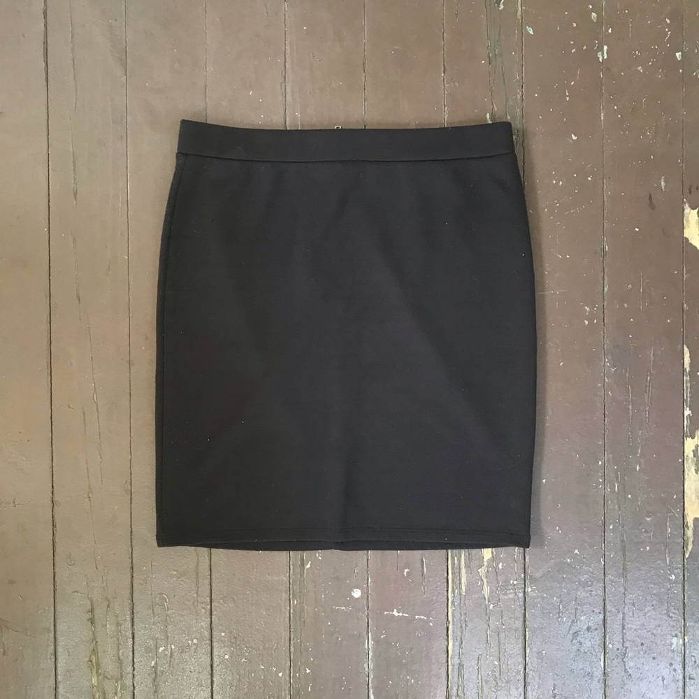 Forever XXI Black Zipper Skirt, size: Medium